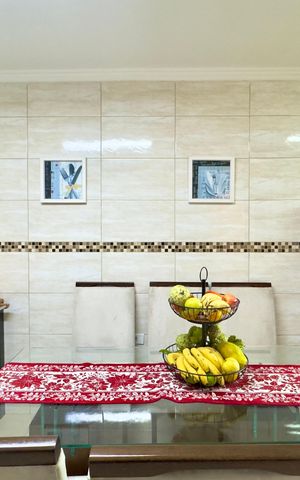 Casa à venda com 200m², 4 quartos e 2 vagas Casa à venda com 200m², 4 quartos e 2 vagasCozinha