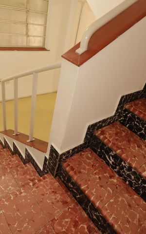 Casa à venda com 133m², 3 quartos e 1 vagaEscada