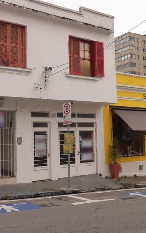 Casa à venda com 133m², 3 quartos e 1 vagaFachada
