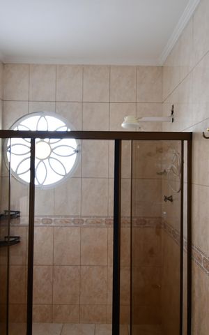 Casa à venda com 335m², 4 quartos e 2 vagasBanheiro Suíte