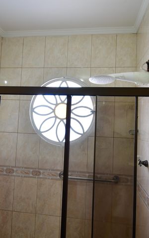 Casa à venda com 335m², 4 quartos e 2 vagasBanheiro Social