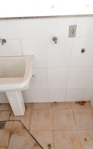 Casa à venda com 335m², 4 quartos e 2 vagasÁrea de Serviço