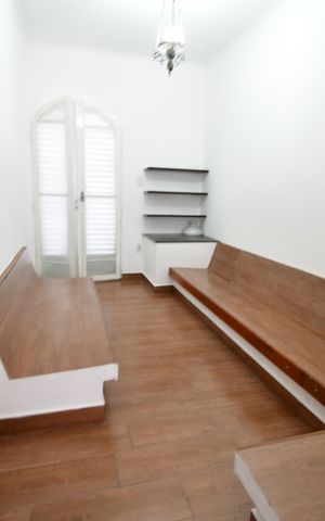 Casa à venda com 335m², 4 quartos e 2 vagasSala 2