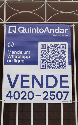 Casa à venda com 125m², 4 quartos e 2 vagasPlaca
