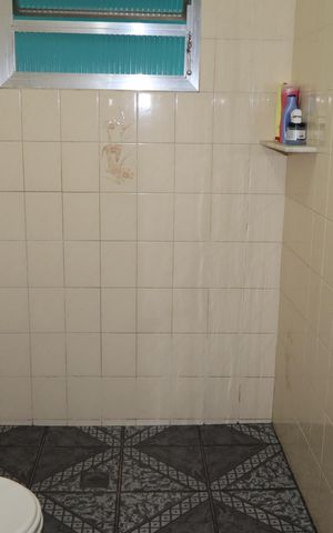 Casa à venda com 125m², 4 quartos e 2 vagasBanheiro
