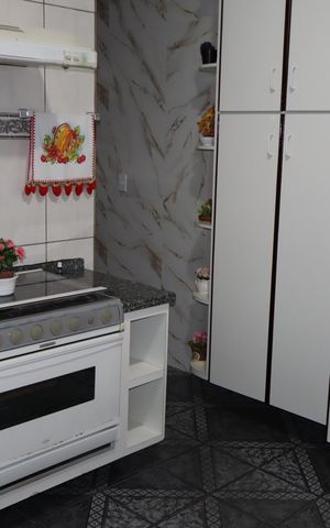 Casa à venda com 125m², 4 quartos e 2 vagasCozinha