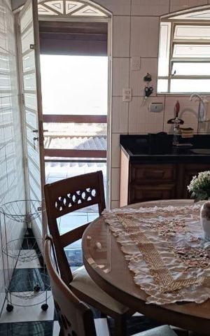 Casa à venda com 338m², 4 quartos e 7 vagas