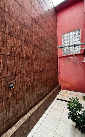 Casa para alugar com 160m², 3 quartos e 1 vaga Casa para alugar com 160m², 3 quartos e 1 vagaQuintal