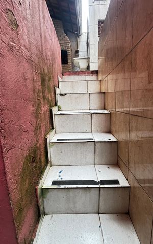 Casa para alugar com 160m², 3 quartos e 1 vagaEscada