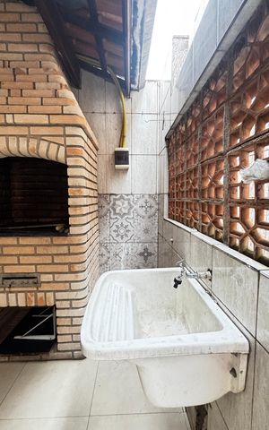 Casa para alugar com 160m², 3 quartos e 1 vagaÁrea de serviço