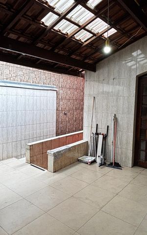 Casa para alugar com 160m², 3 quartos e 1 vaga Casa para alugar com 160m², 3 quartos e 1 vagaÁrea de Serviço