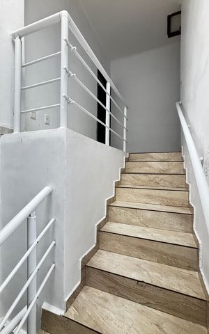 Casa para alugar com 160m², 3 quartos e 1 vagaEscada