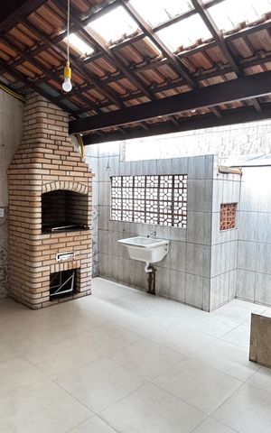 Casa para alugar com 160m², 3 quartos e 1 vagaÁrea de serviço