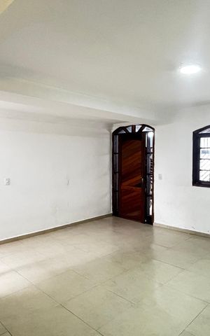 Casa para alugar com 160m², 3 quartos e 1 vagaSala