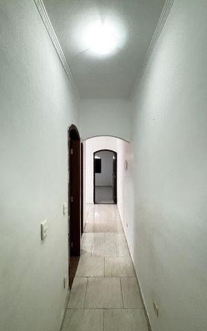 Casa para alugar com 160m², 3 quartos e 1 vagaCorredor