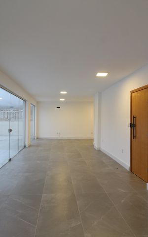 Apartamento à venda com 316m², 3 quartos e 2 vagasSala