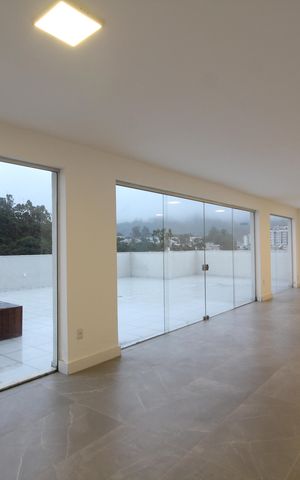 Apartamento à venda com 316m², 3 quartos e 2 vagasSala