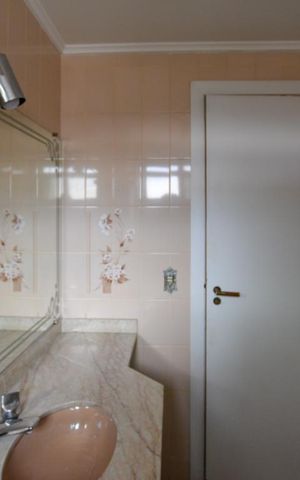 Apartamento à venda com 155m², 3 quartos e 3 vagas Apartamento à venda com 155m², 3 quartos e 3 vagasBANHEIRO