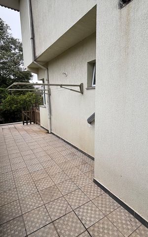 Casa para alugar com 900m², 6 quartos e 6 vagas Casa para alugar com 900m², 6 quartos e 6 vagasQuintal