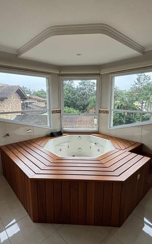 Casa para alugar com 900m², 6 quartos e 6 vagas Casa para alugar com 900m², 6 quartos e 6 vagasBanheiro da Suíte 3