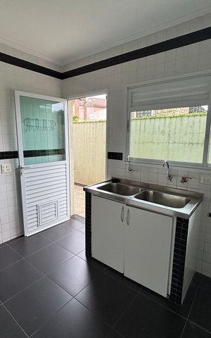 Casa para alugar com 900m², 6 quartos e 6 vagas Casa para alugar com 900m², 6 quartos e 6 vagasCozinha 2