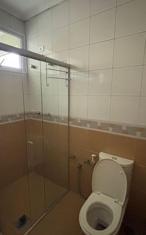 Casa para alugar com 900m², 6 quartos e 6 vagas Casa para alugar com 900m², 6 quartos e 6 vagasBanheiro da Suíte 2