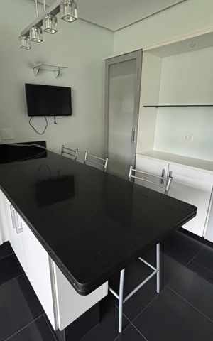 Casa para alugar com 900m², 6 quartos e 6 vagas Casa para alugar com 900m², 6 quartos e 6 vagasCozinha