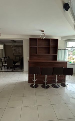 Casa para alugar com 900m², 6 quartos e 6 vagas Casa para alugar com 900m², 6 quartos e 6 vagasSala de Jantar