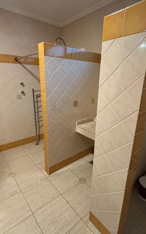 Casa para alugar com 900m², 6 quartos e 6 vagas Casa para alugar com 900m², 6 quartos e 6 vagasbanheiro 6
