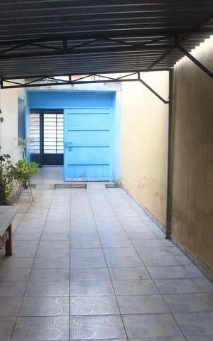 Casa à venda com 400m², 3 quartos e 4 vagasGaragem