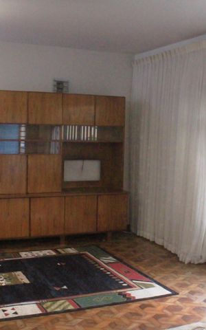 Casa à venda com 400m², 3 quartos e 4 vagasSala
