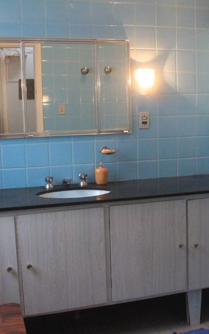 Casa à venda com 400m², 3 quartos e 4 vagasBanheiro 1