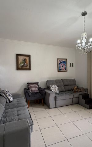 Casa à venda com 327m², 5 quartos e 2 vagas Casa à venda com 327m², 5 quartos e 2 vagasSala - Casa 1