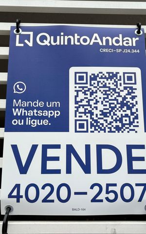 Casa à venda com 327m², 5 quartos e 2 vagas Casa à venda com 327m², 5 quartos e 2 vagasPlaca