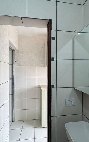 Casa à venda com 327m², 5 quartos e 2 vagas Casa à venda com 327m², 5 quartos e 2 vagasBanheiro 2 - Casa 1
