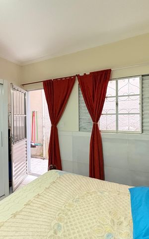 Casa à venda com 327m², 5 quartos e 2 vagas Casa à venda com 327m², 5 quartos e 2 vagasQuarto 1 - Casa 3