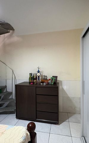 Casa à venda com 327m², 5 quartos e 2 vagas Casa à venda com 327m², 5 quartos e 2 vagasQuarto 1 - Casa 3