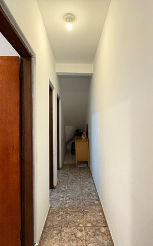 Casa à venda com 327m², 5 quartos e 2 vagas Casa à venda com 327m², 5 quartos e 2 vagasCorredor dos quartos - Casa 1