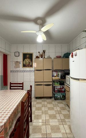 Casa à venda com 327m², 5 quartos e 2 vagas Casa à venda com 327m², 5 quartos e 2 vagasCozinha - Casa 3