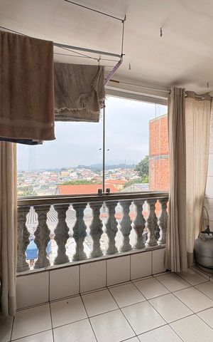 Casa à venda com 327m², 5 quartos e 2 vagas Casa à venda com 327m², 5 quartos e 2 vagasÁrea de Serviço - Casa 1