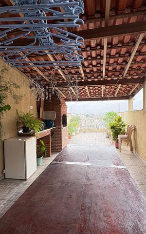 Casa à venda com 327m², 5 quartos e 2 vagas Casa à venda com 327m², 5 quartos e 2 vagasÁrea gourmet - Casa 1