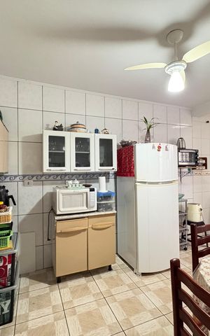 Casa à venda com 327m², 5 quartos e 2 vagas Casa à venda com 327m², 5 quartos e 2 vagasCozinha - Casa 3
