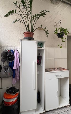 Casa à venda com 327m², 5 quartos e 2 vagas Casa à venda com 327m², 5 quartos e 2 vagasÁrea de Serviço - Casa 3