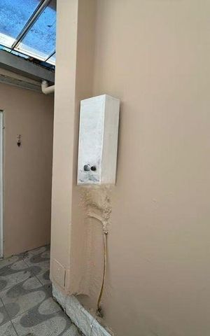 Casa à venda com 60m², 3 quartos e 2 vagas Casa à venda com 60m², 3 quartos e 2 vagasÁrea externa