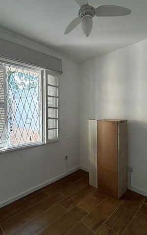 Casa à venda com 60m², 3 quartos e 2 vagas Casa à venda com 60m², 3 quartos e 2 vagasQuarto 1