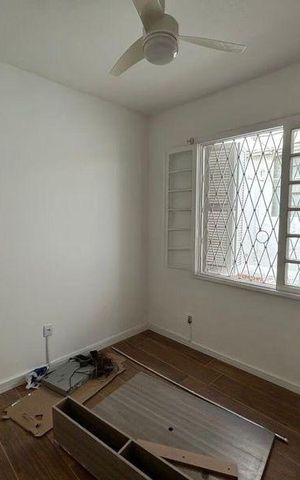 Casa à venda com 60m², 3 quartos e 2 vagas Casa à venda com 60m², 3 quartos e 2 vagasQuarto 2