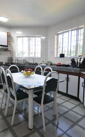 Casa à venda com 900m², 4 quartos e 7 vagasCozinha