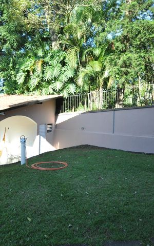 Casa à venda com 900m², 4 quartos e 7 vagasQuintal