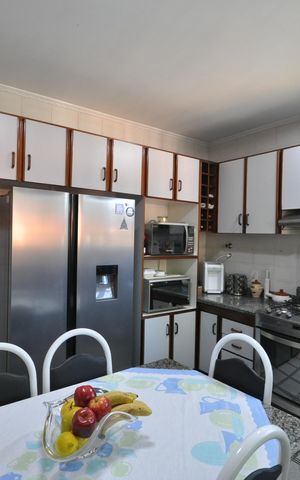 Casa à venda com 900m², 4 quartos e 7 vagasCozinha