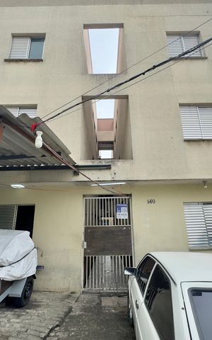 Apartamento à venda com 41m², 2 quartos e 1 vaga Apartamento à venda com 41m², 2 quartos e 1 vagaPlaca instalada na fachada do imóvel